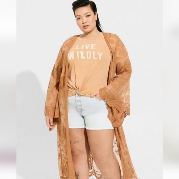 NWT TORRID 'LIVE WILDLY' SUPER SOFT SLUM JERSEY TEE - Picture 2 of 4